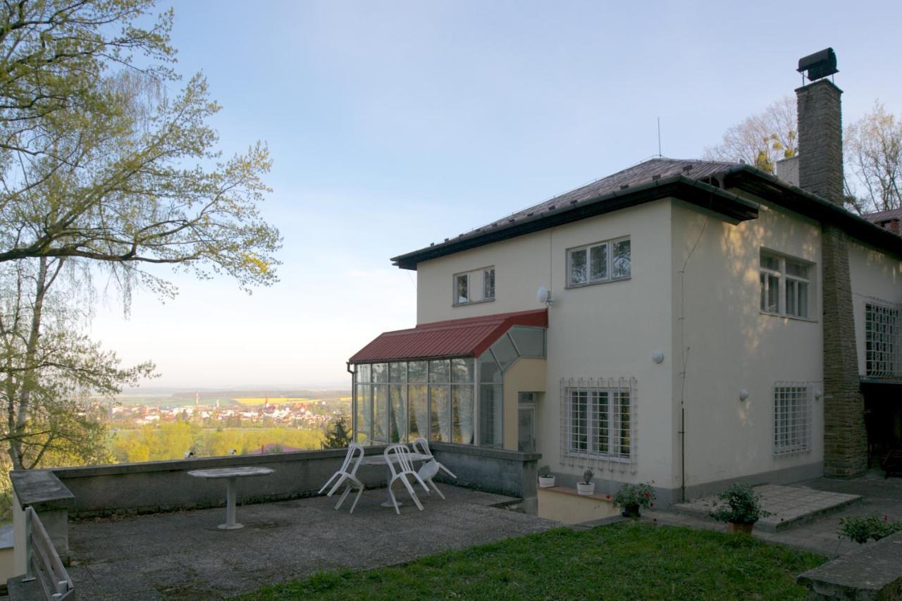Sola Gratia Hotel Bystrice pod Hostynem Exterior photo